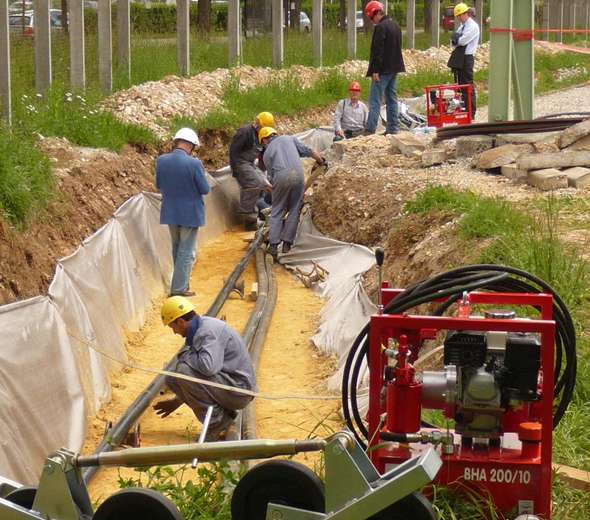 Services_Kabelprojekt_590x520.jpg Services_Kabelprojekt_590x520.jpg